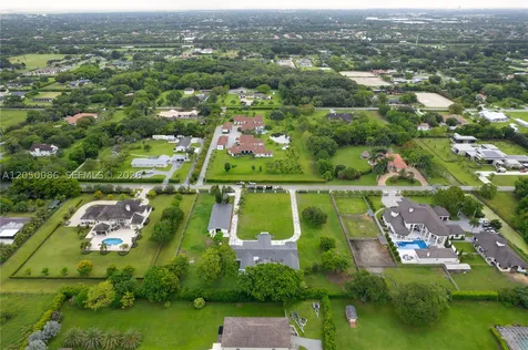 17640 SW 52nd Court Southwest Ranches FL 33331