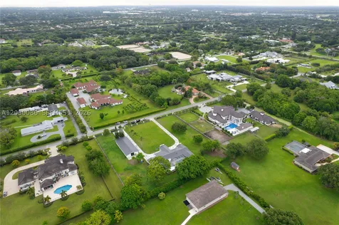 17640 SW 52nd Court Southwest Ranches FL 33331