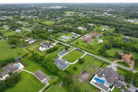 17640 SW 52nd Court Southwest Ranches FL 33331