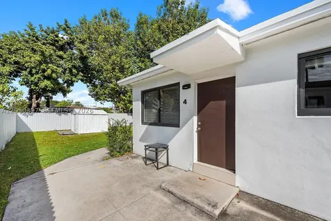 1911 NW 30th Street Miami FL 33142