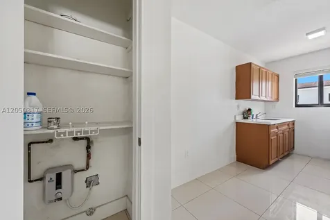 1911 NW 30th Street Miami FL 33142