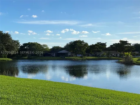 1009 NW 88th Avenue Plantation FL 33322