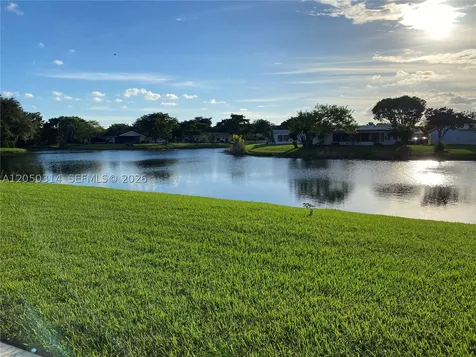 1009 NW 88th Avenue Plantation FL 33322