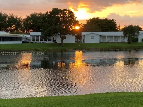 1009 NW 88th Avenue Plantation FL 33322