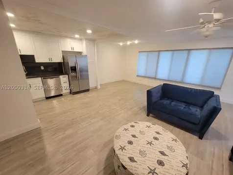 1009 NW 88th Avenue Plantation FL 33322