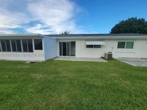 1009 NW 88th Avenue Plantation FL 33322