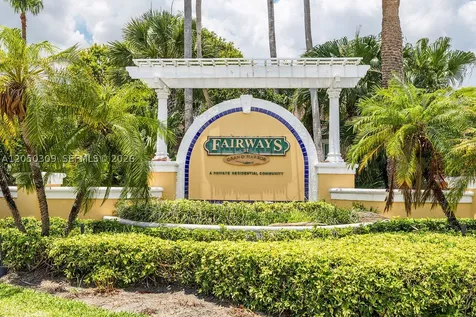 5060 Fairways Circle Vero Beach FL 32967