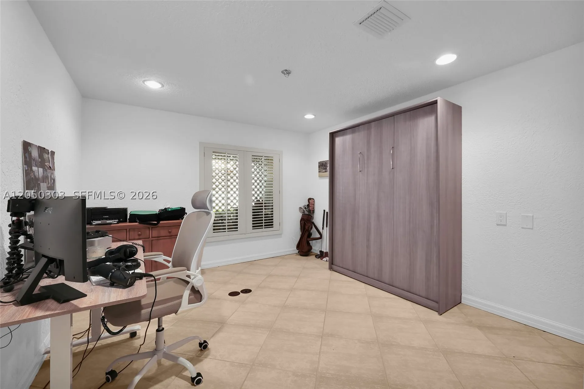 6879 Palm Grove Court Palm Beach Gardens FL 33418