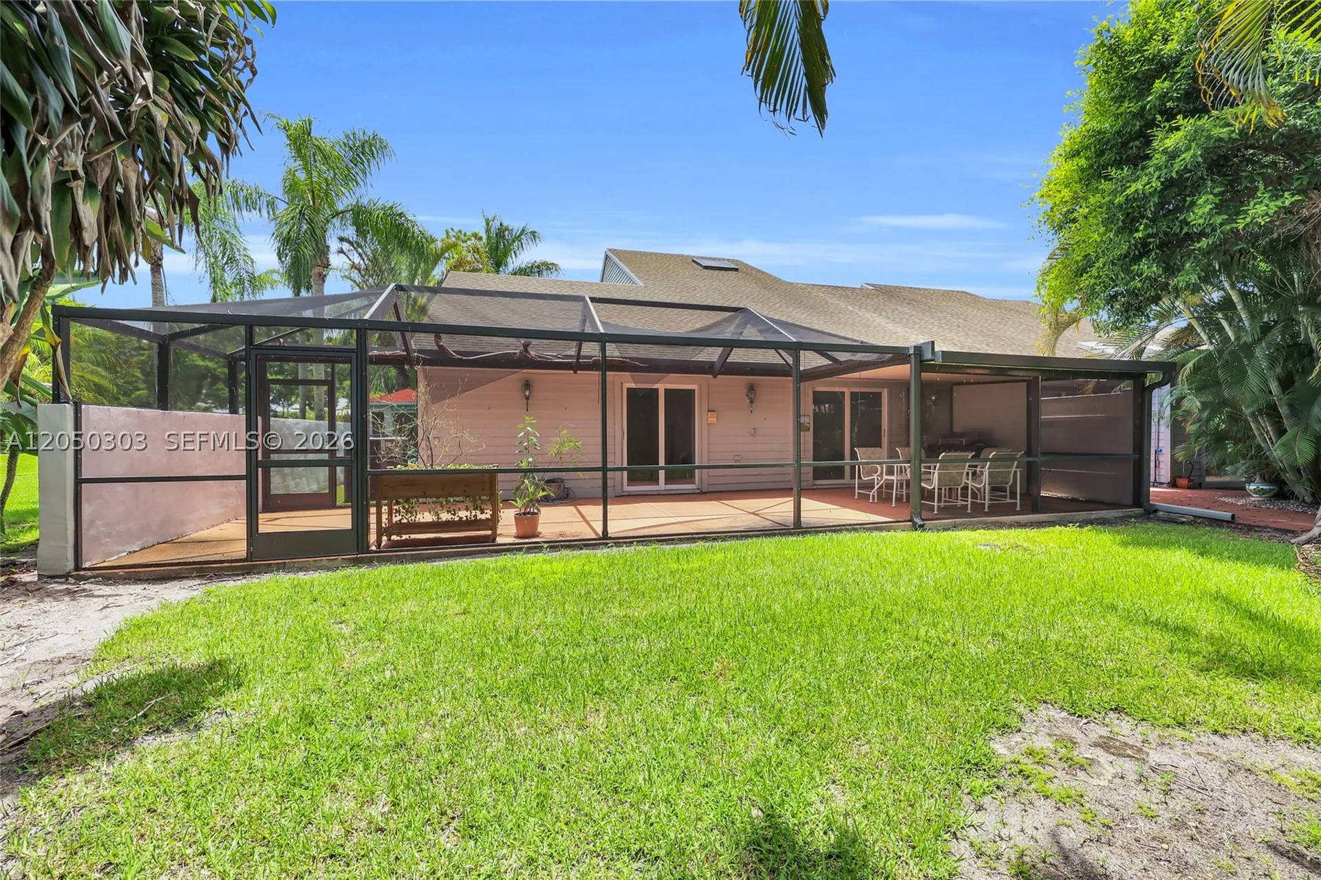 6879 Palm Grove Court Palm Beach Gardens FL 33418