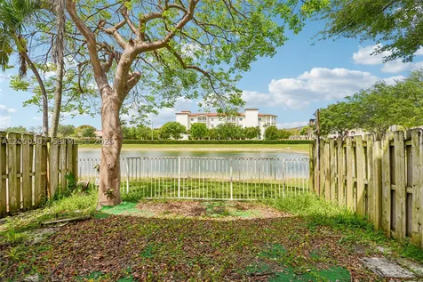 8188 NW 108th Place Doral FL 33178