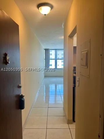 2899 Collins Avenue Miami Beach FL 33140