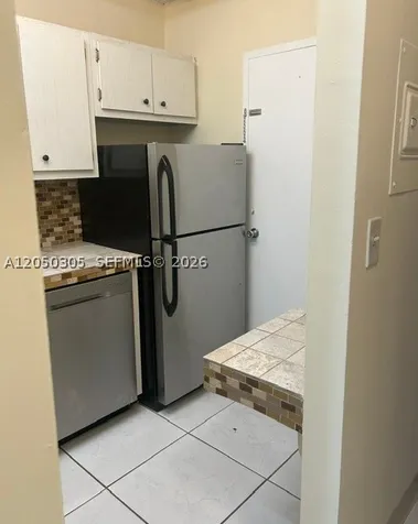 2899 Collins Avenue Miami Beach FL 33140