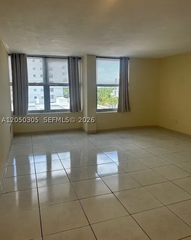 2899 Collins Avenue Miami Beach FL 33140