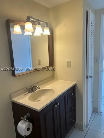 2899 Collins Avenue Miami Beach FL 33140