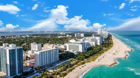 2899 Collins Avenue Miami Beach FL 33140