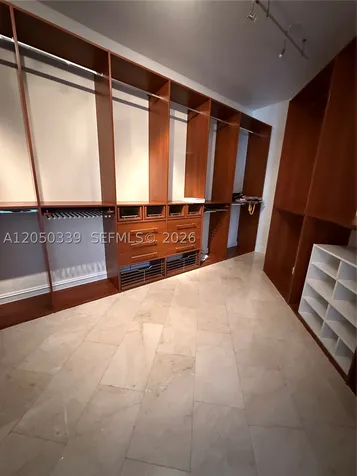 21200 Point Place Aventura FL 33180