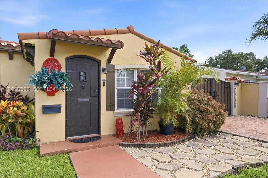 2538 Liberty Street Hollywood FL 33020