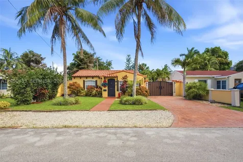 2538 Liberty Street Hollywood FL 33020