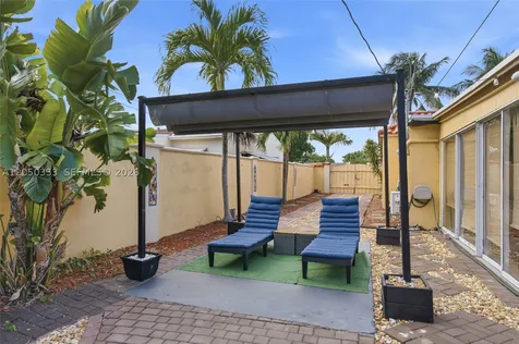 2538 Liberty Street Hollywood FL 33020