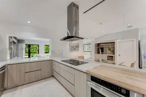 771 Fairway Drive Miami Beach FL 33141