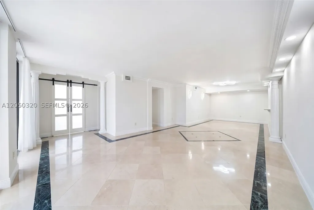 2301 S Ocean Drive Hollywood FL 33019