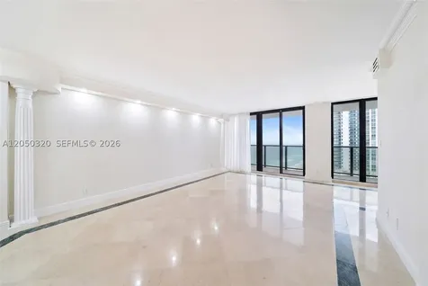 2301 S Ocean Drive Hollywood FL 33019