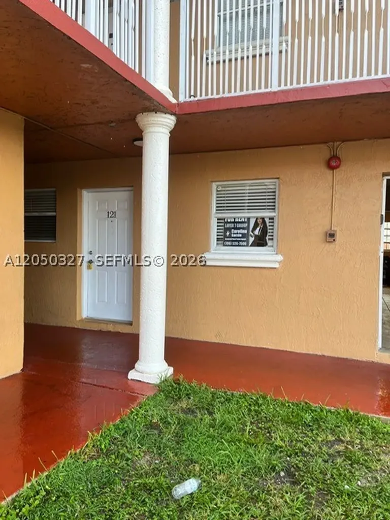 1265 W 24th Street Hialeah FL 33010
