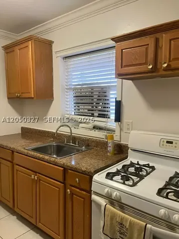1265 W 24th Street Hialeah FL 33010
