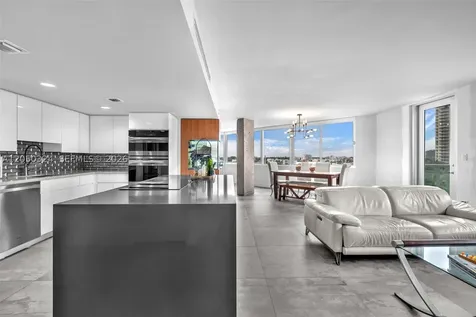7135 Collins Avenue Miami Beach FL 33141
