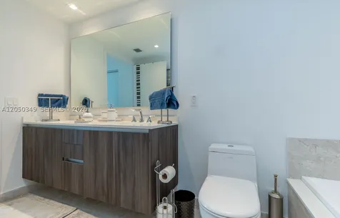 488 NE 18th Street Miami FL 33132