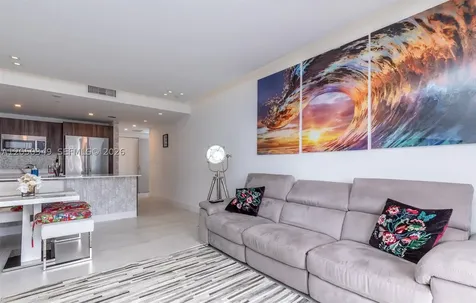 488 NE 18th Street Miami FL 33132