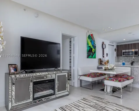 488 NE 18th Street Miami FL 33132