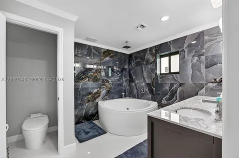 8024 SW 91st Avenue Miami FL 33173