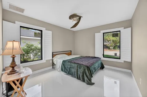 8024 SW 91st Avenue Miami FL 33173