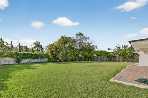 8024 SW 91st Avenue Miami FL 33173