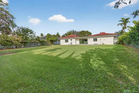 8024 SW 91st Avenue Miami FL 33173