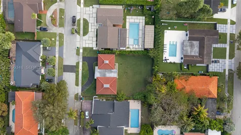 8024 SW 91st Avenue Miami FL 33173