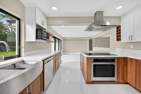 8024 SW 91st Avenue Miami FL 33173