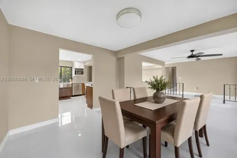 8024 SW 91st Avenue Miami FL 33173