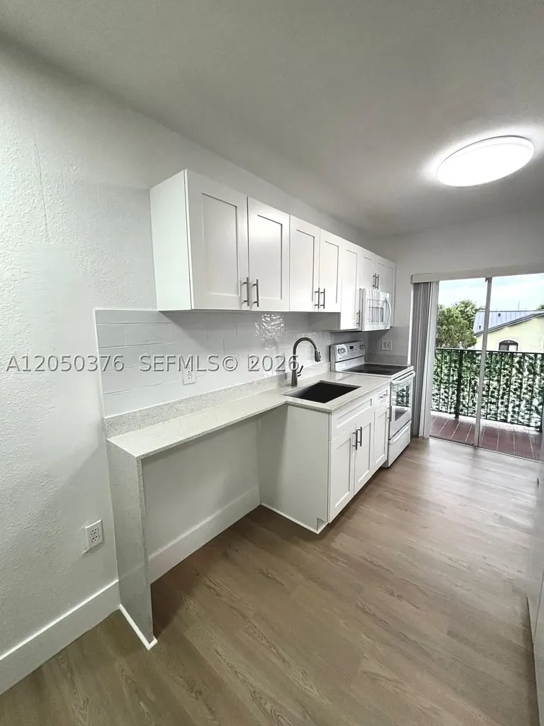 3514 W 76th Street Hialeah FL 33018