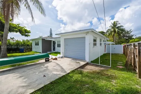 641 SW 6th Street Hallandale Beach FL 33009