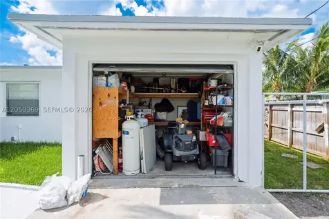 641 SW 6th Street Hallandale Beach FL 33009