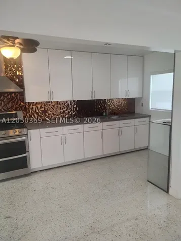641 SW 6th Street Hallandale Beach FL 33009