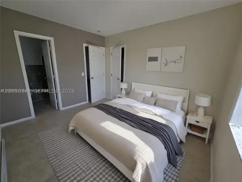 724 SW 7th Terrace Hallandale Beach FL 33009