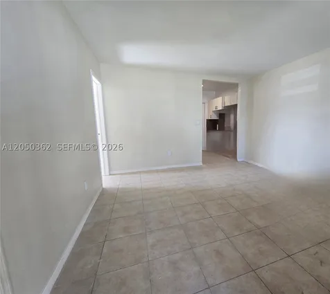 724 SW 7th Terrace Hallandale Beach FL 33009