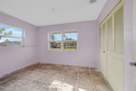 9800 NW 70th Court Tamarac FL 33321