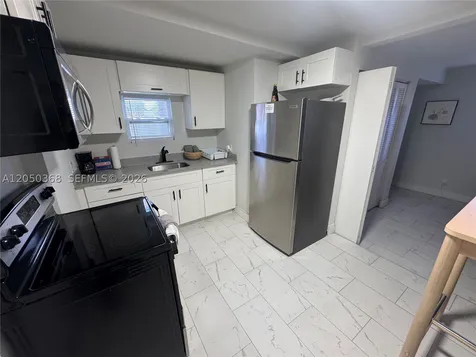 2211 NW 82nd Street Miami FL 33147