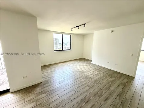 999 SW 1st Avenue Miami FL 33130