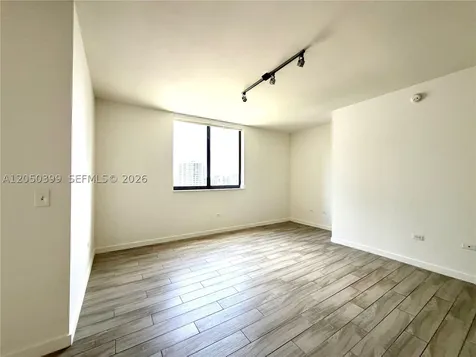 999 SW 1st Avenue Miami FL 33130