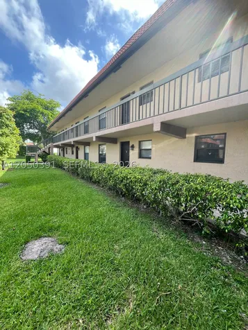 21906 Lake Forest Circle Boca Raton FL 33433